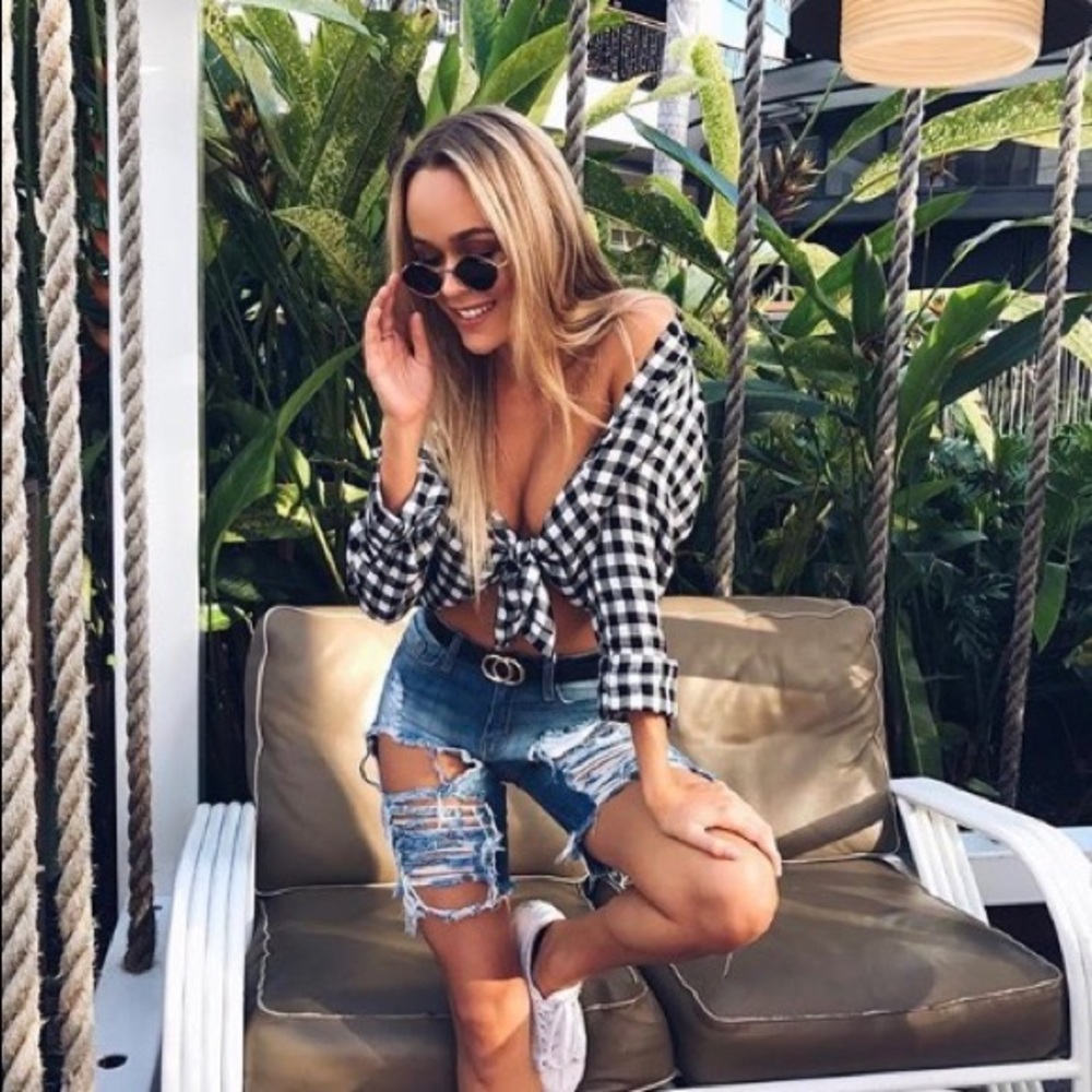 BRAND NEW Fashion Nova "Khloe" Shorts